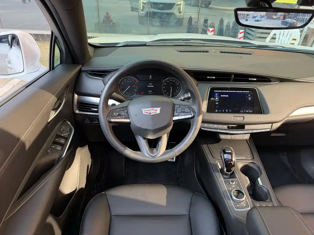Cadillac XT4 — миниатюра 15