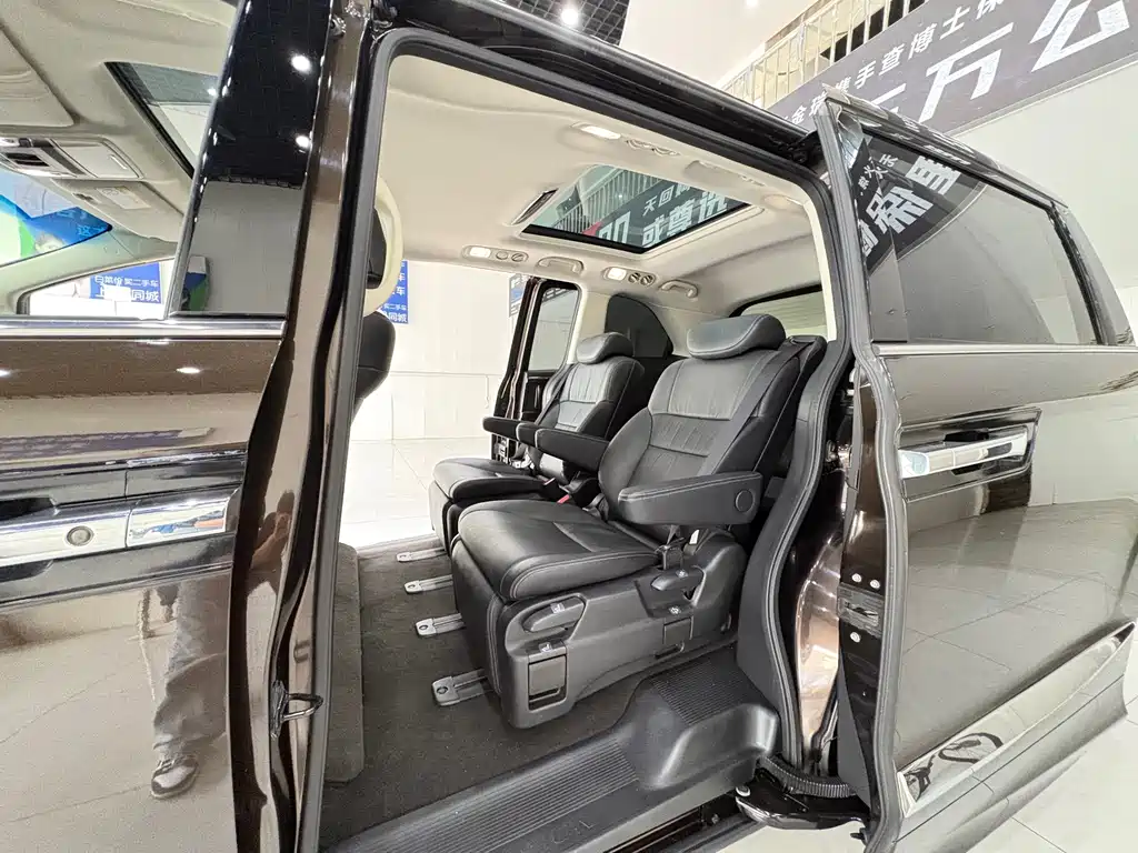 Honda Elysion — миниатюра 15