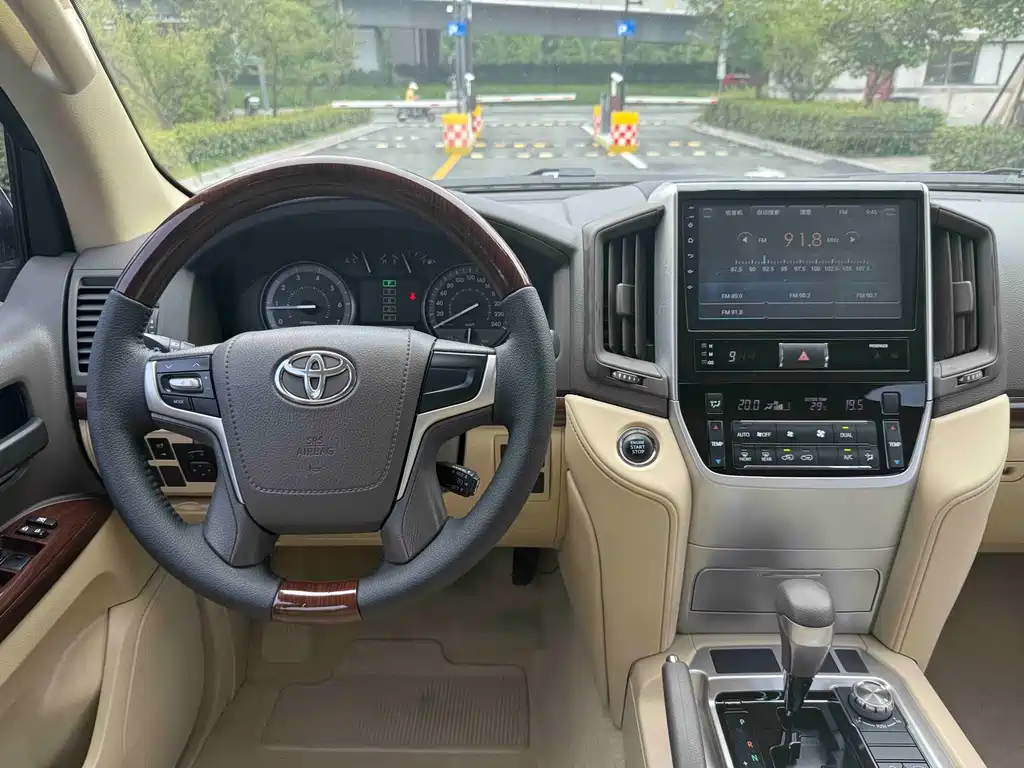 Toyota Land Cruiser — миниатюра 13