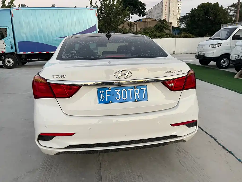 Hyundai Mistra — миниатюра 8