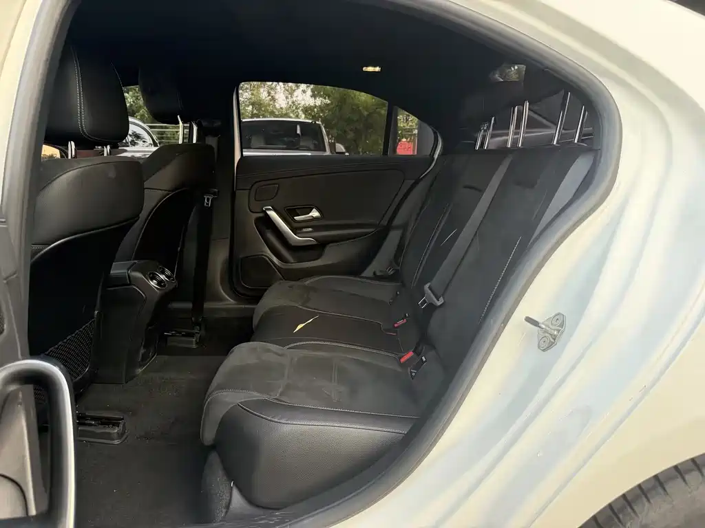 Mercedes-Benz A-Class — миниатюра 16