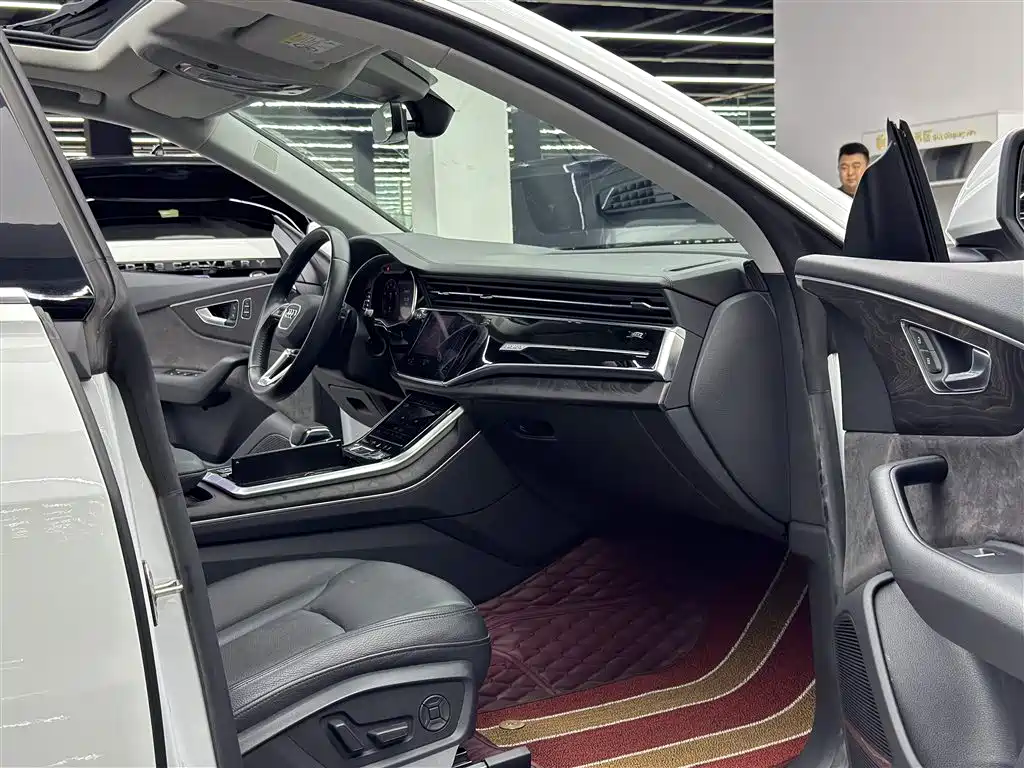 Audi Q8 2019 55 TFSI Luxury