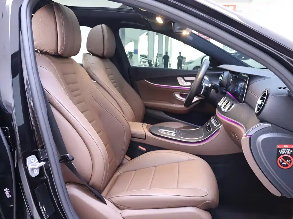 Mercedes-Benz E-Class — миниатюра 21