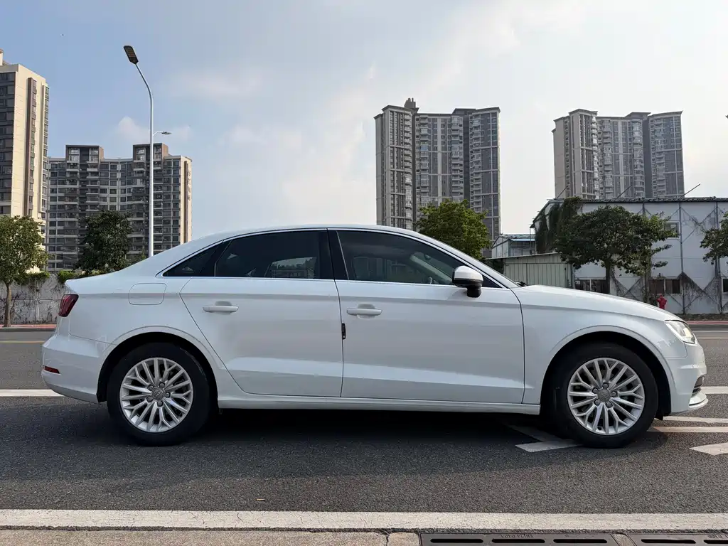 Audi A3 — миниатюра 4