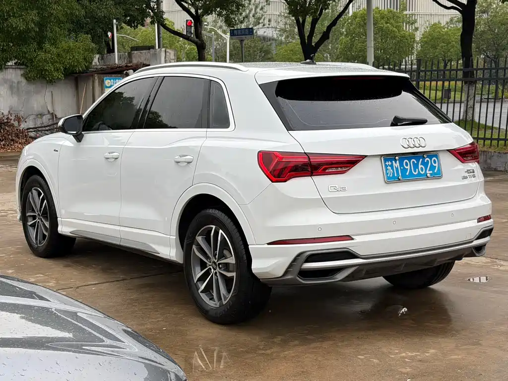 Audi Q3 2022 35 TFSI