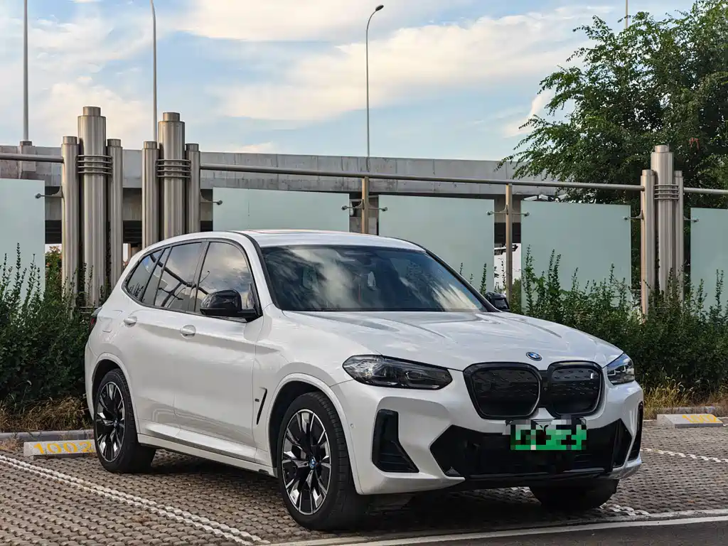 BMW iX3 — миниатюра 3