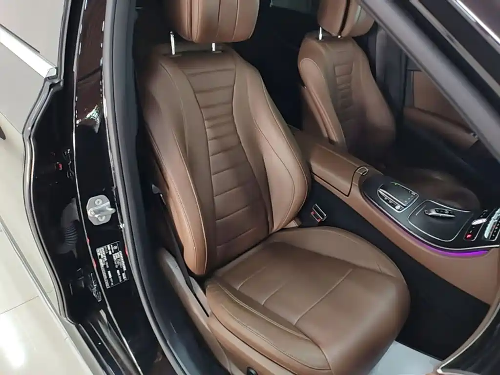 Mercedes-Benz E-Class — миниатюра 25