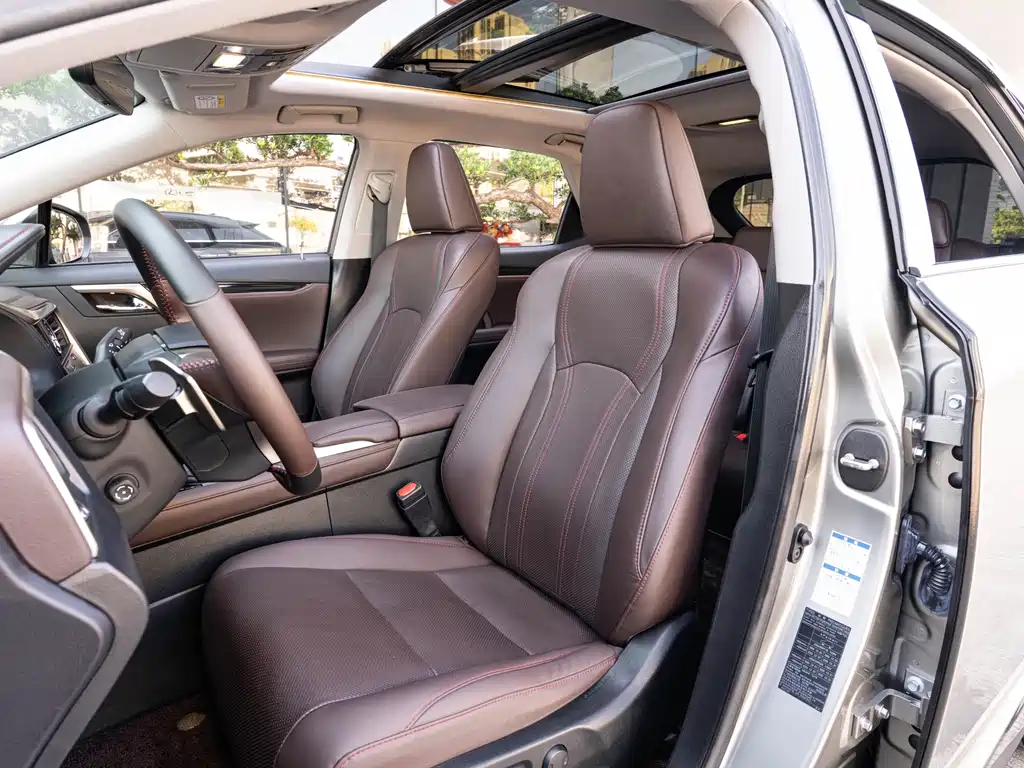 Lexus RX — миниатюра 11