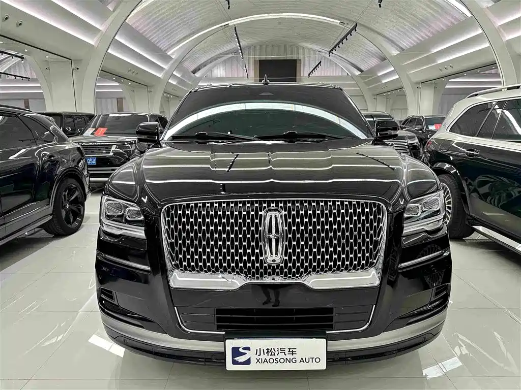 Lincoln Navigator — миниатюра 2