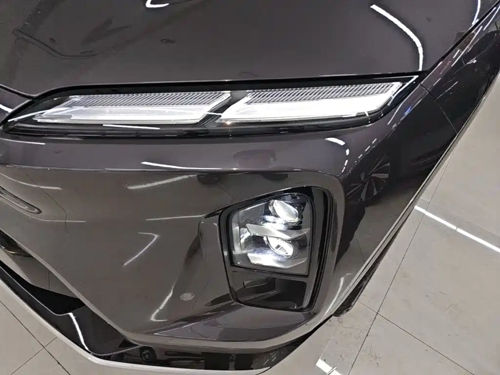 NIO ES6 — миниатюра 24