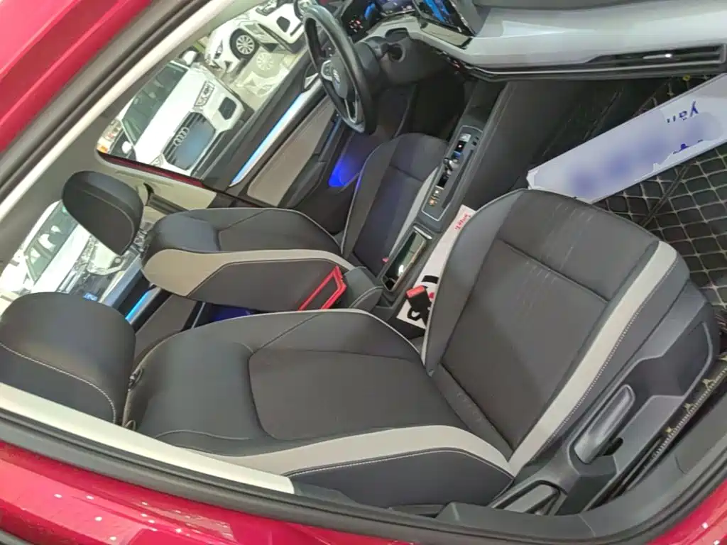 Volkswagen Golf — миниатюра 25