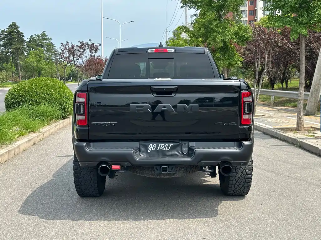 Ram Trucks 2024 6.2T AT
