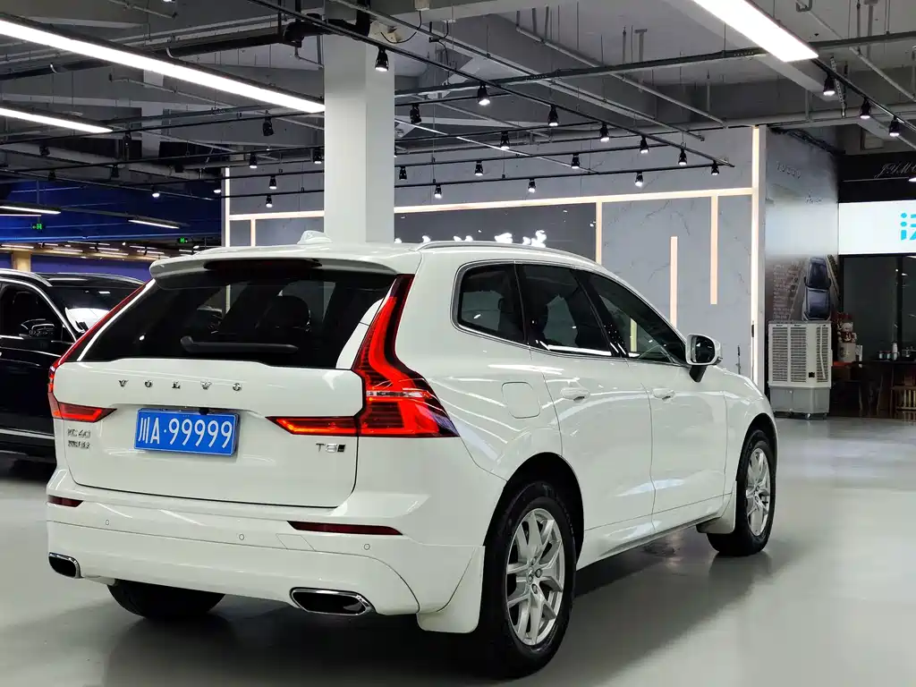 Volvo XC60 — миниатюра 11
