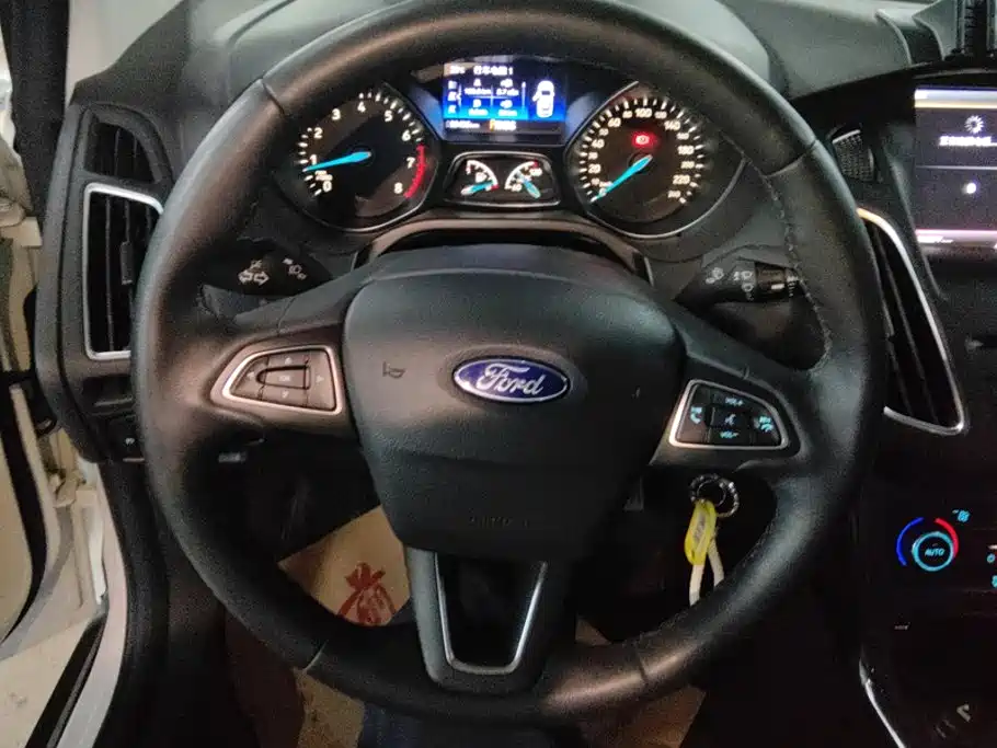 Ford Focus — миниатюра 15