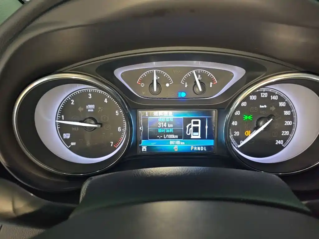 Buick Envision Plus — миниатюра 12