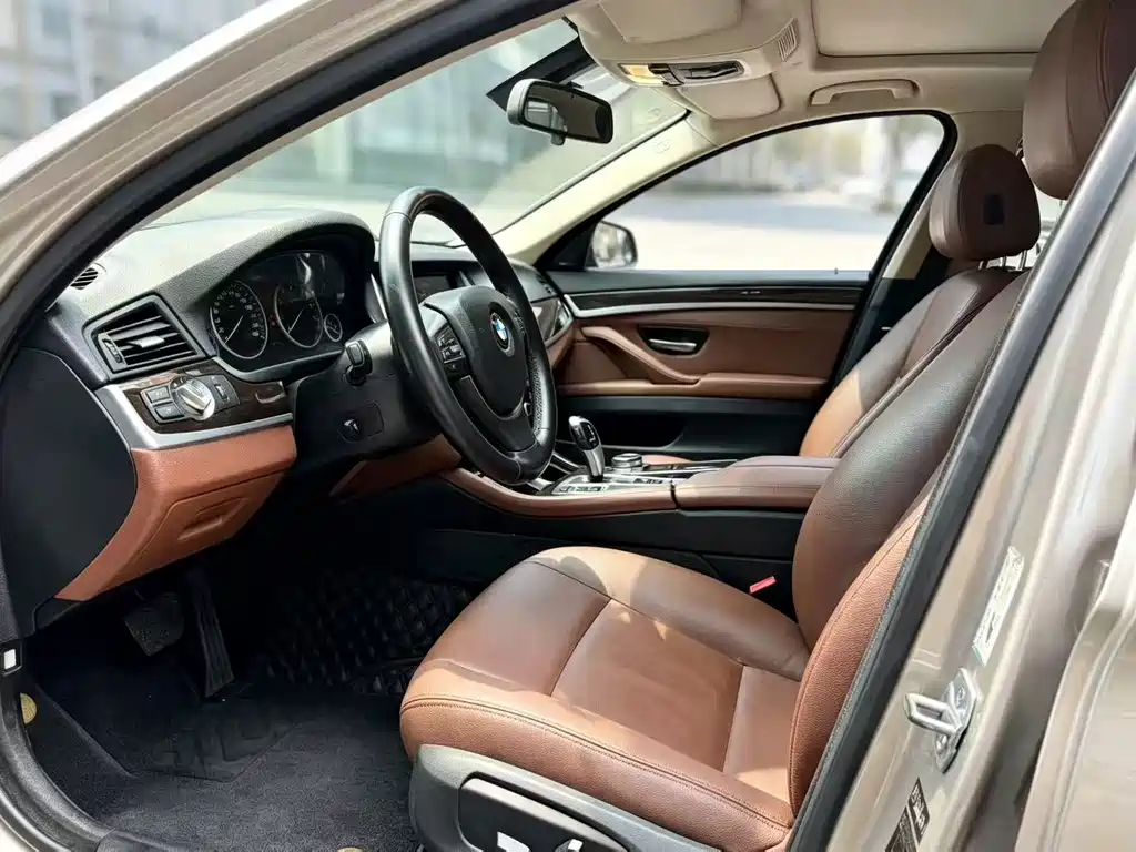 BMW 3 Series — миниатюра 5
