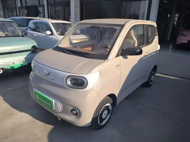 WULING AUTOMOBILE HONGGUANG MINIEV 2025