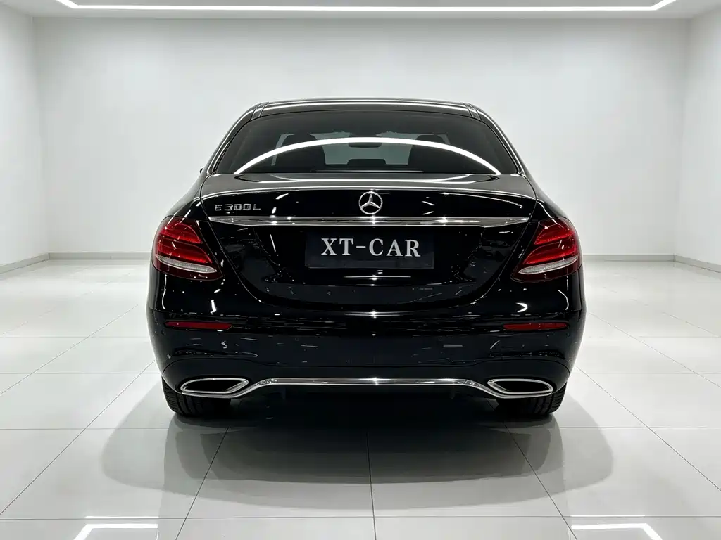 Mercedes-Benz E-Class — миниатюра 10