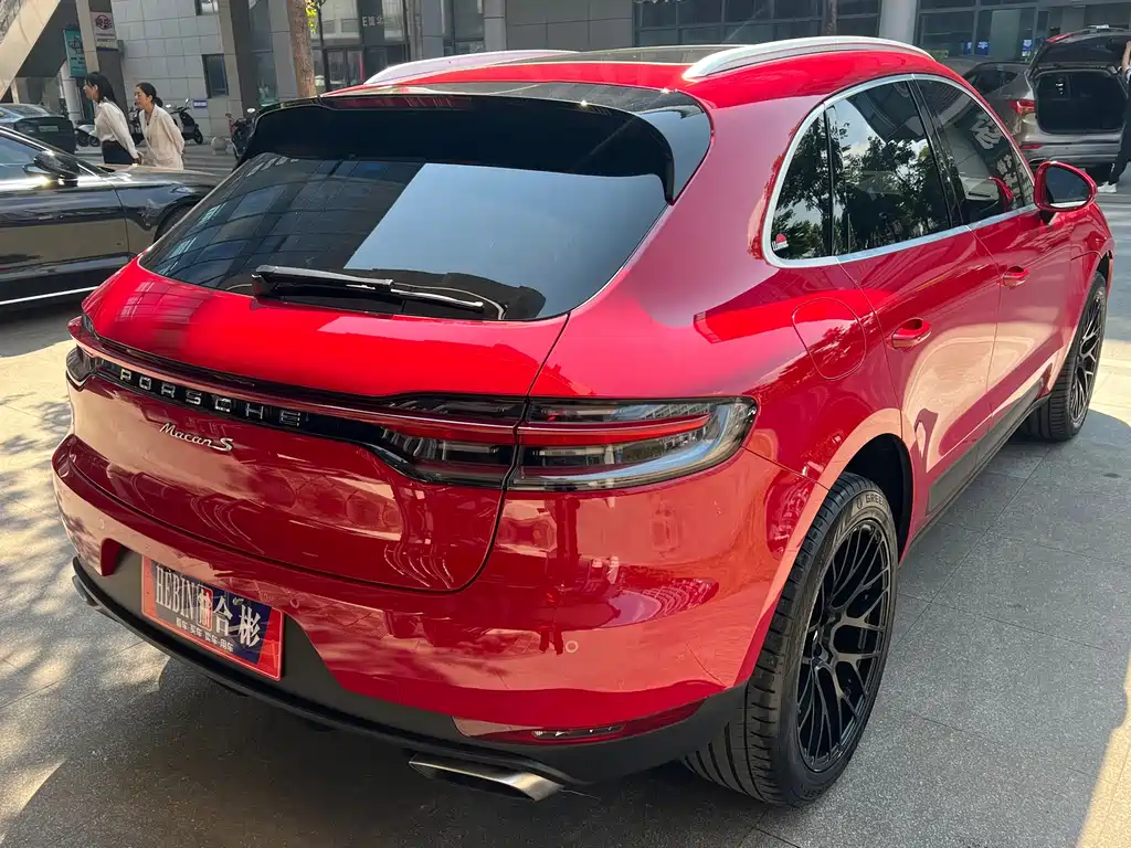 Porsche Macan — миниатюра 5