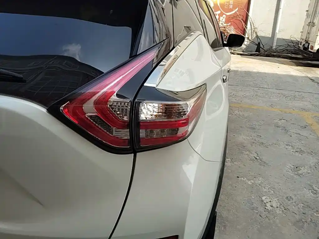 Nissan Murano — миниатюра 8