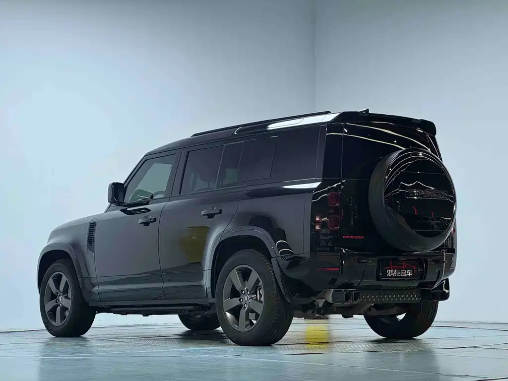 Land Rover Defender — миниатюра 17