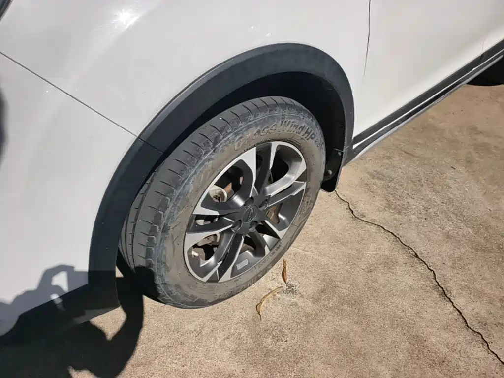 Geely Vision X3 — миниатюра 23