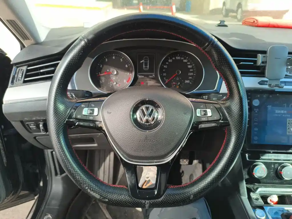 Volkswagen Magotan — миниатюра 6