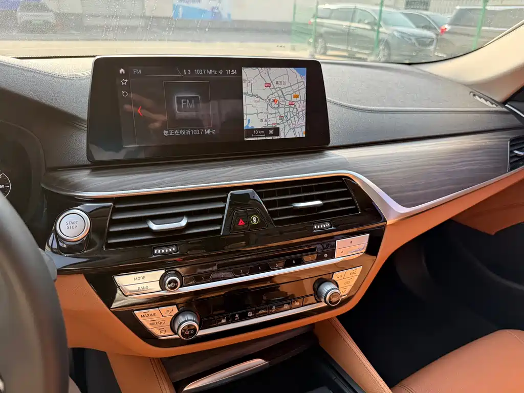 BMW 5 SERIES NEW ENERGY