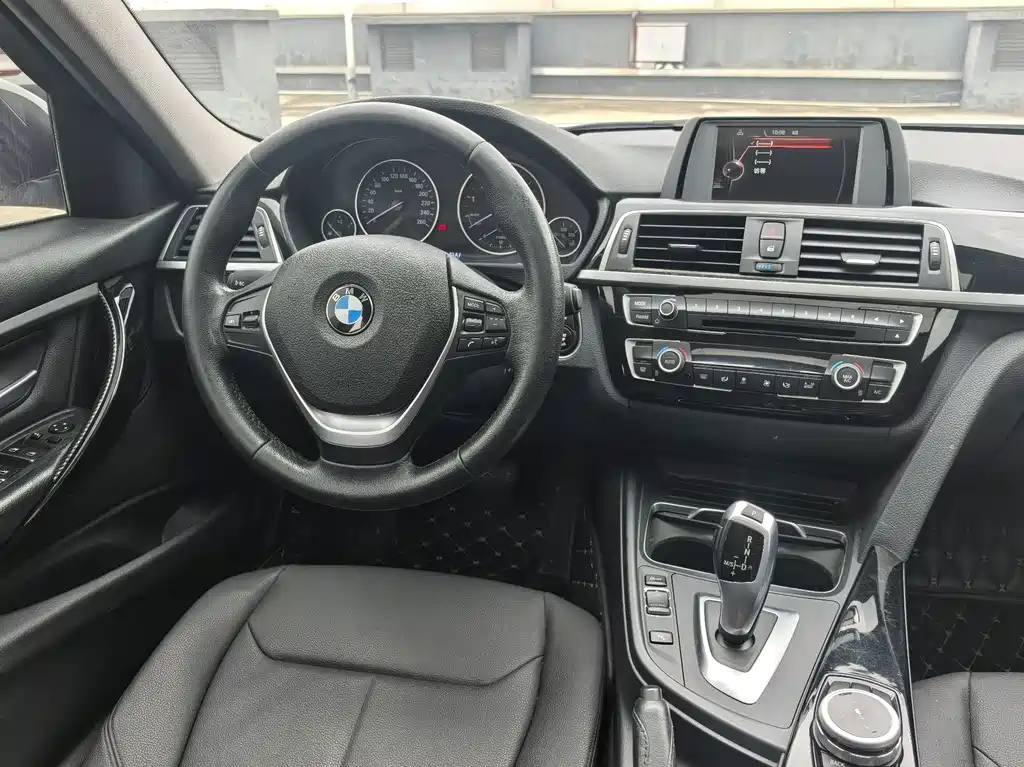 BMW 3 Series — миниатюра 6