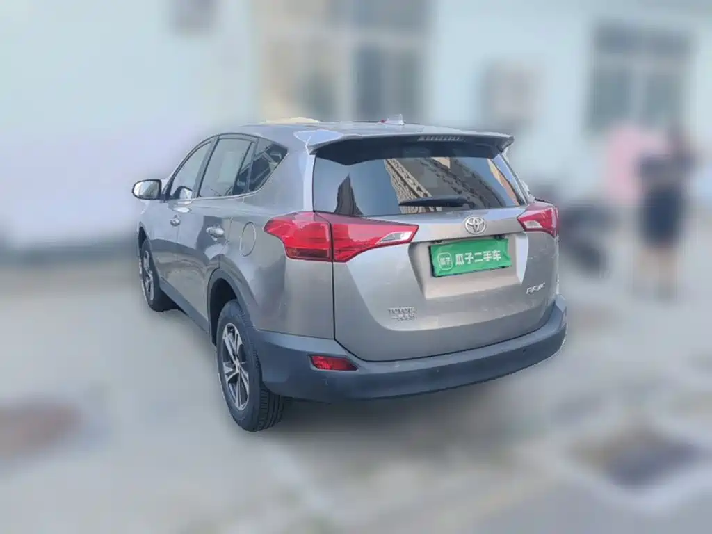 Toyota RAV4 — миниатюра 25