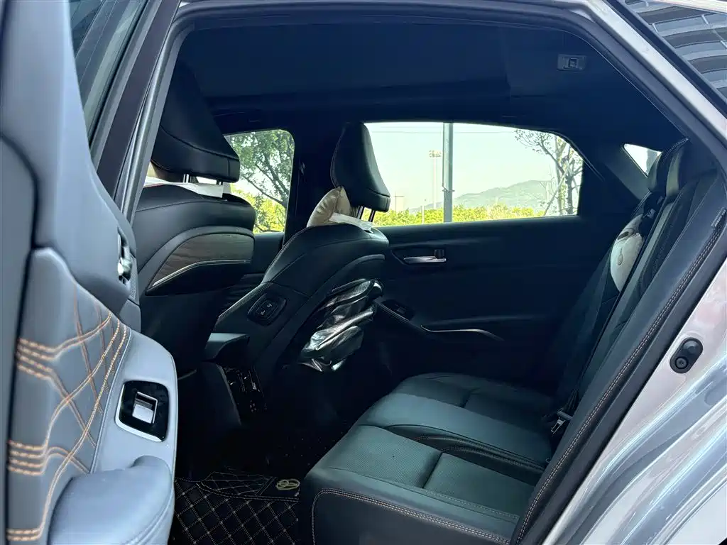 Toyota Avalon — миниатюра 7