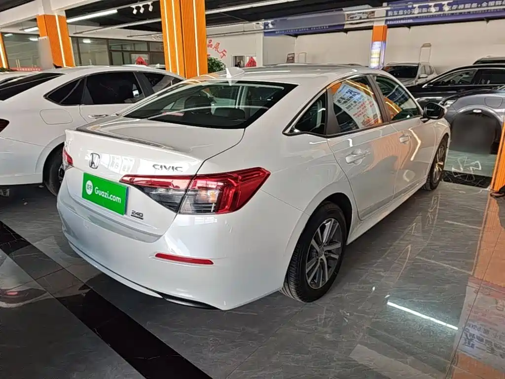 Honda Civic — миниатюра 7