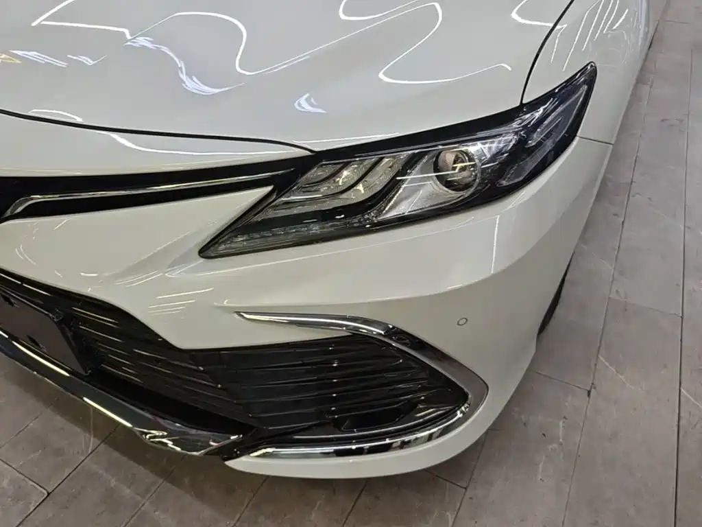 Toyota Camry — миниатюра 24