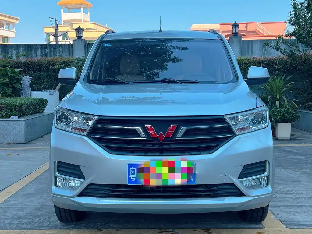 Wuling Hongguang — миниатюра 2