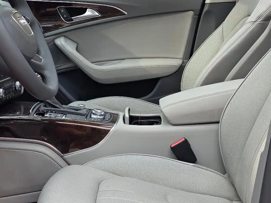 Audi A6L — миниатюра 5