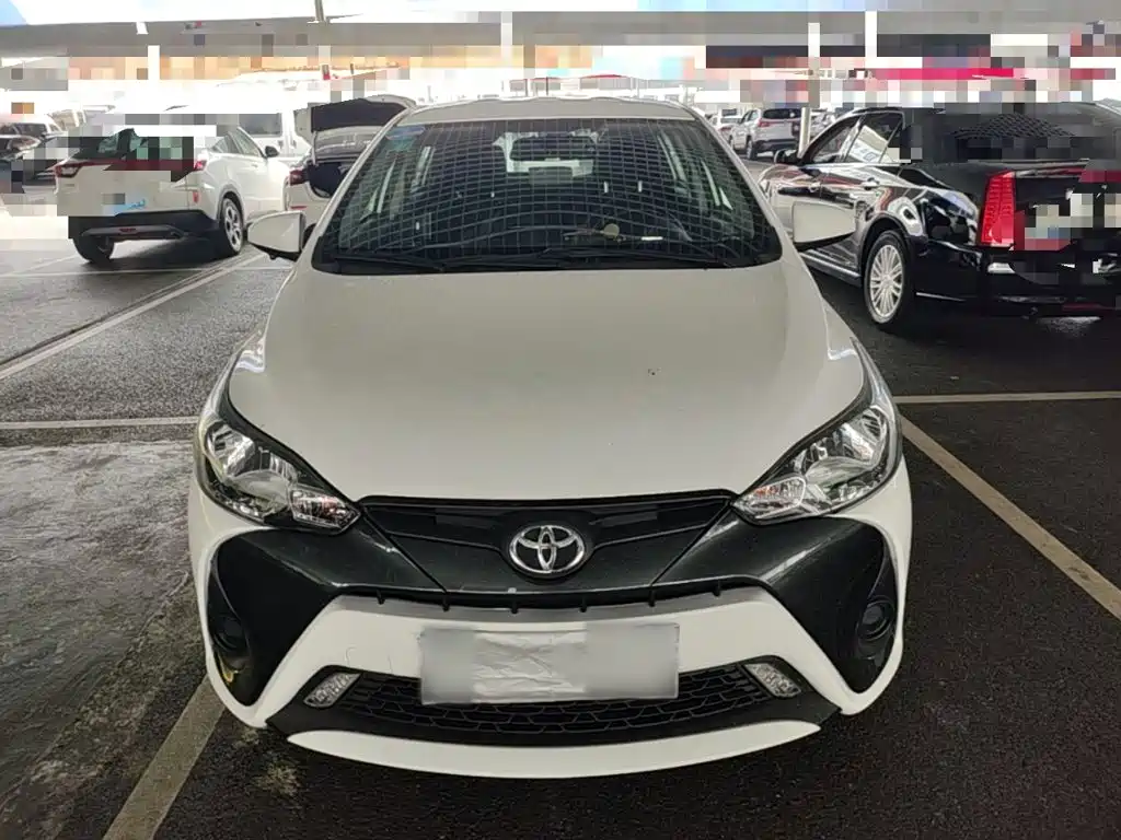 Toyota Yaris L — миниатюра 3