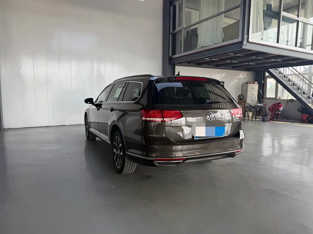 Volkswagen Viloran — миниатюра 6