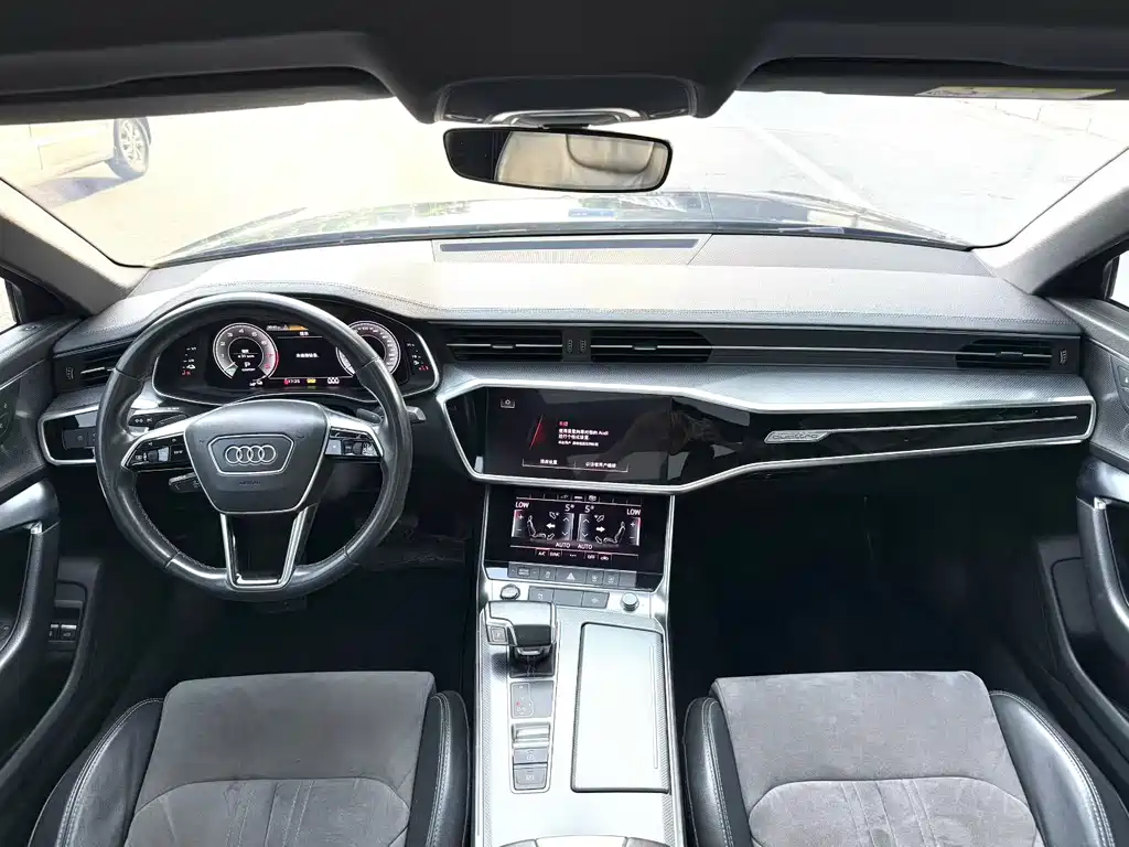 Audi A6L 2020 55 TFSI e quattro