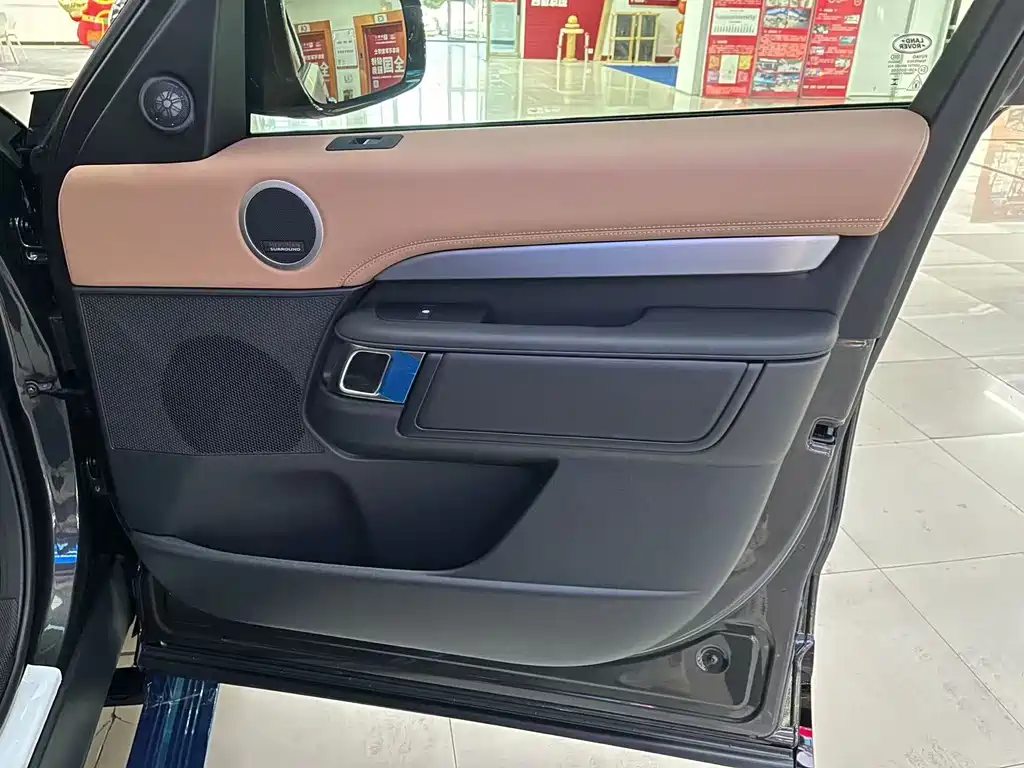 Land Rover Discovery — миниатюра 20