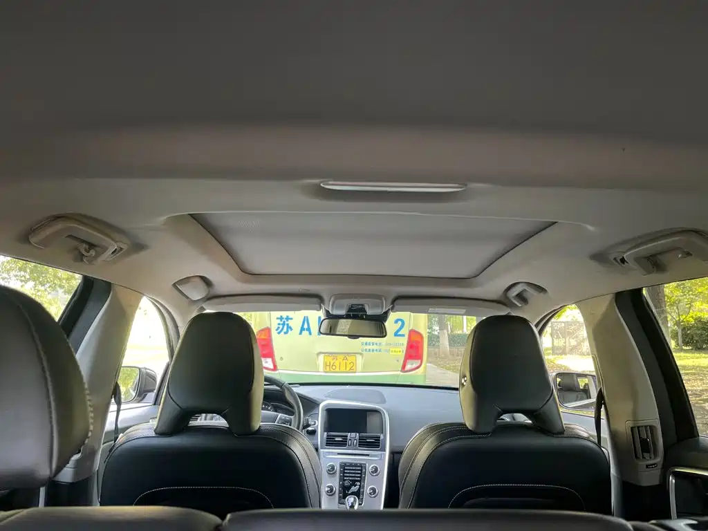 Volvo XC60 — миниатюра 15