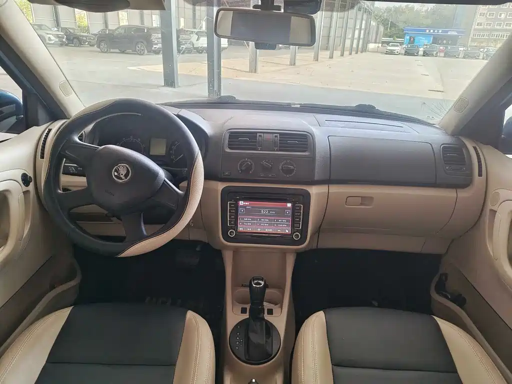 Skoda Fabia — миниатюра 3