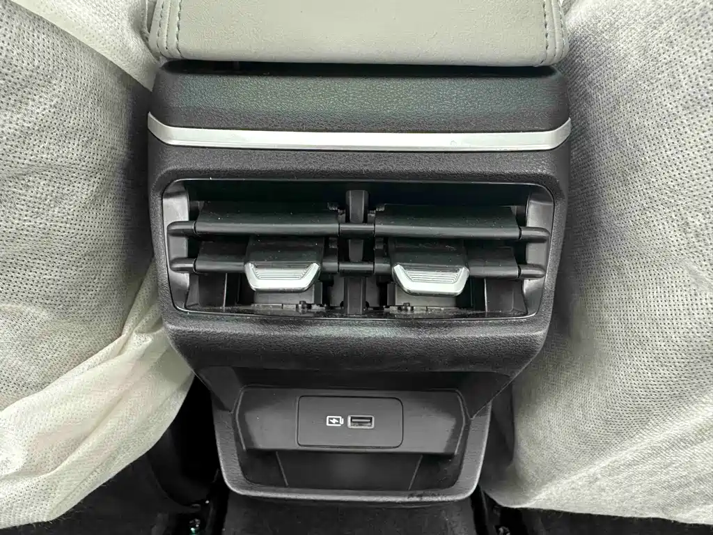 Geely Emgrand — миниатюра 14