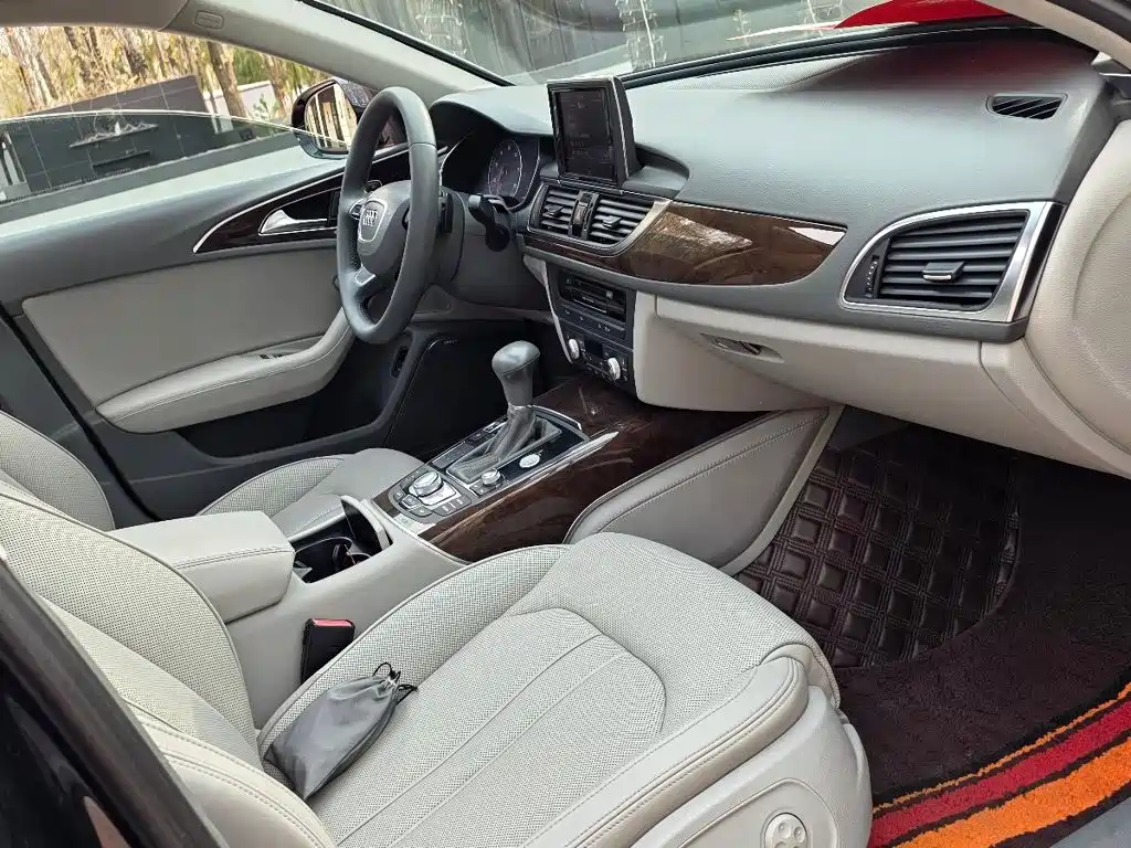 Audi A6L — миниатюра 12