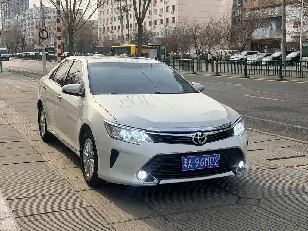 Toyota Camry 2016