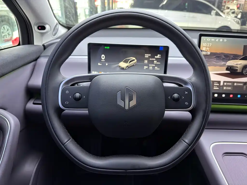 Leapmotor Leapmotor C10 — миниатюра 9