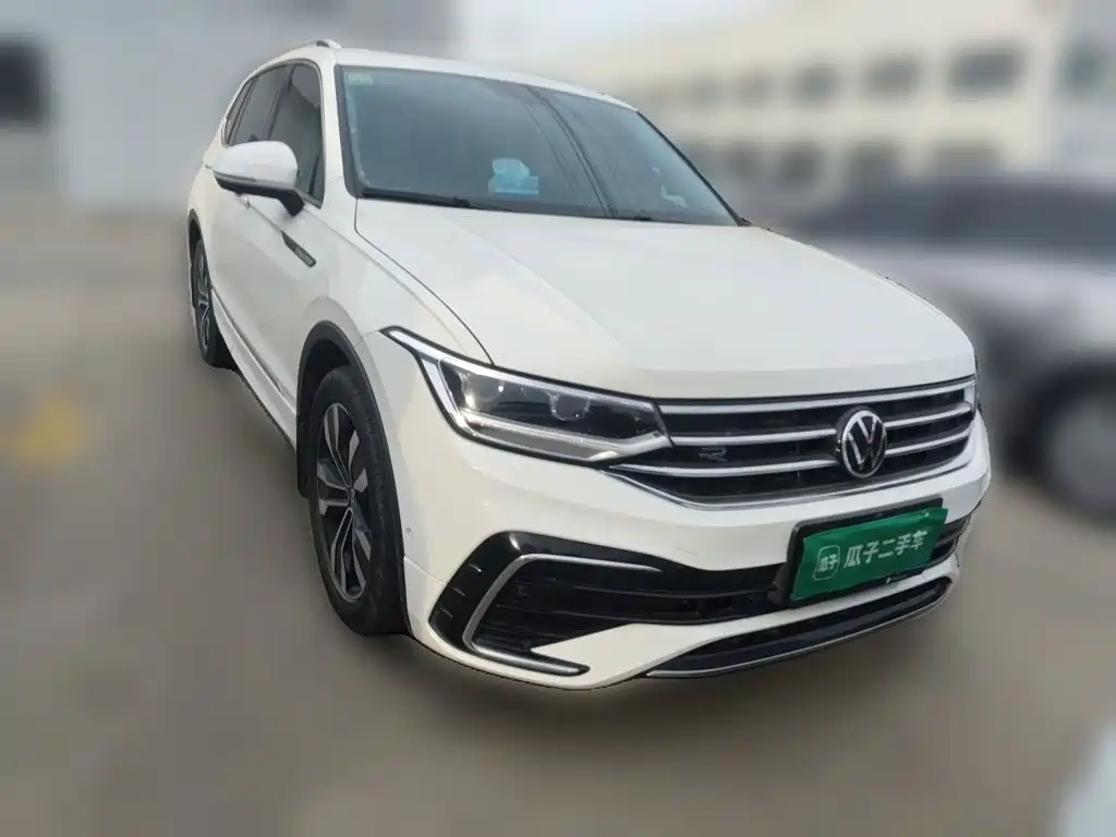 Volkswagen Tiguan L — миниатюра 24