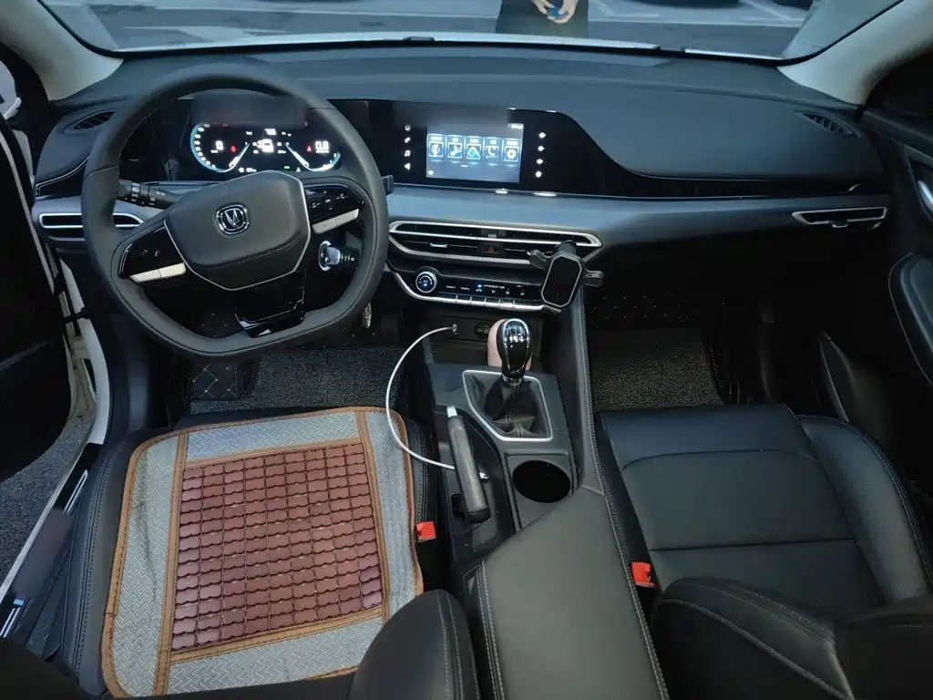 Changan Eado — миниатюра 10