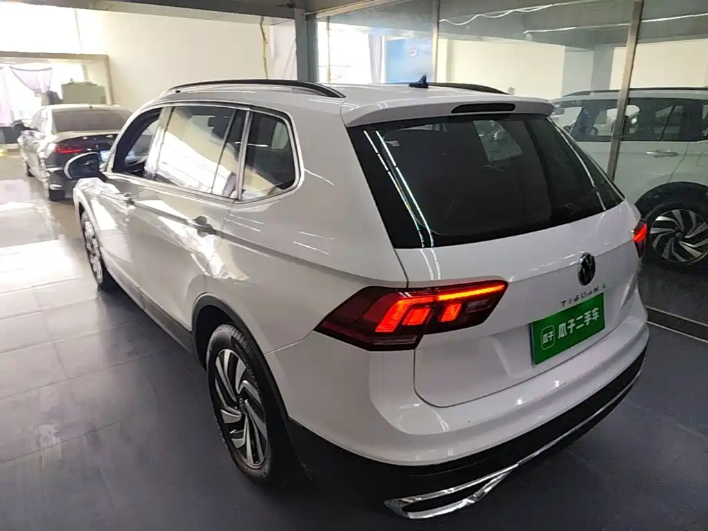 Volkswagen Tiguan L — миниатюра 5