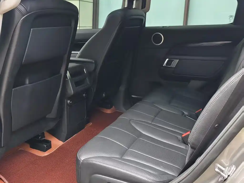 Land Rover Discovery — миниатюра 8