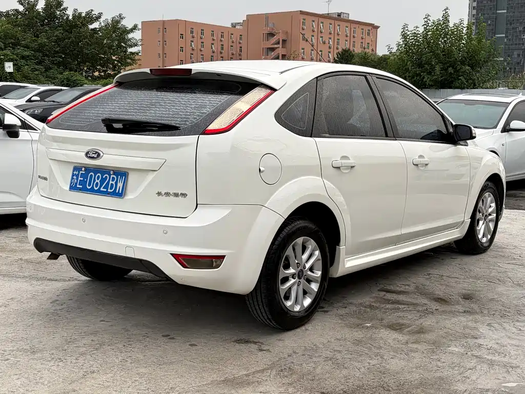 Ford Focus — миниатюра 5